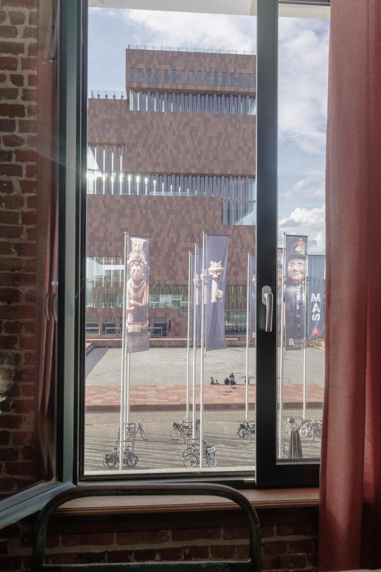 Re-Claimed Loft Apartment Antwerpen Bagian luar foto