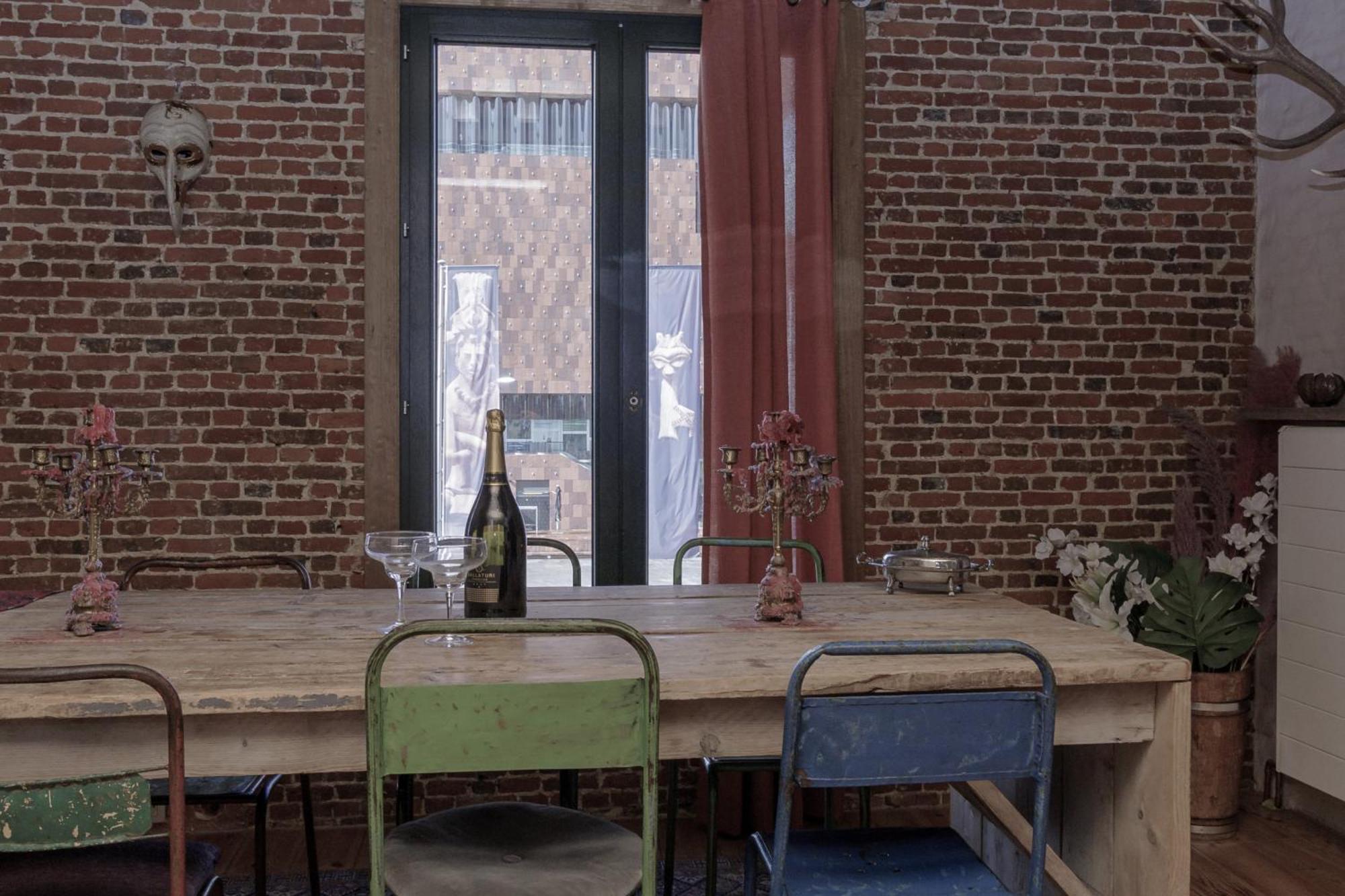 Re-Claimed Loft Apartment Antwerpen Bagian luar foto